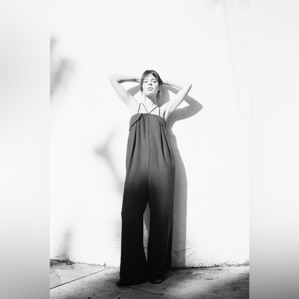 Zara Linen Jumpsuit - Picture 2 of 2